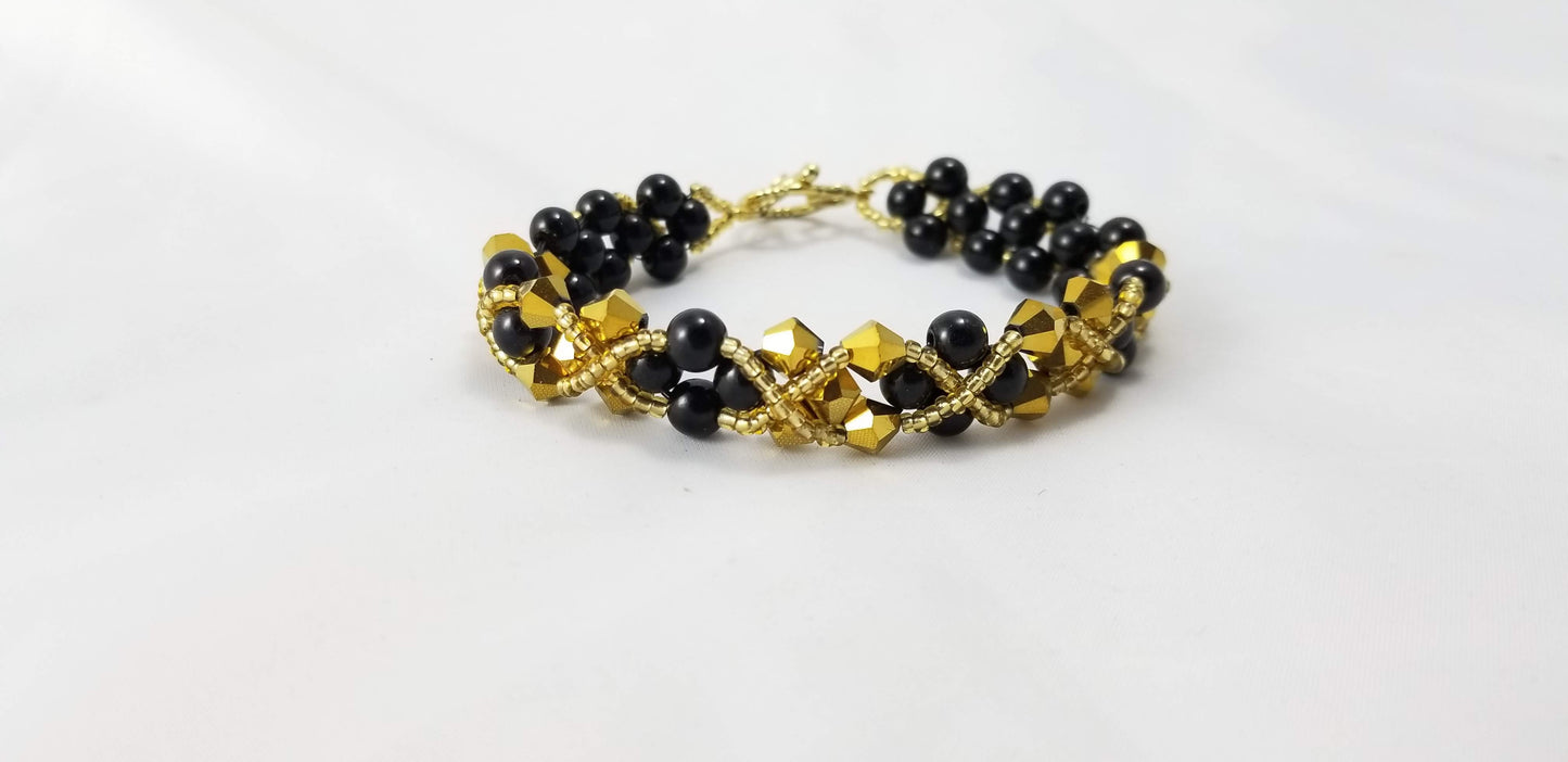 Handmade - XO Beaded Bracelet