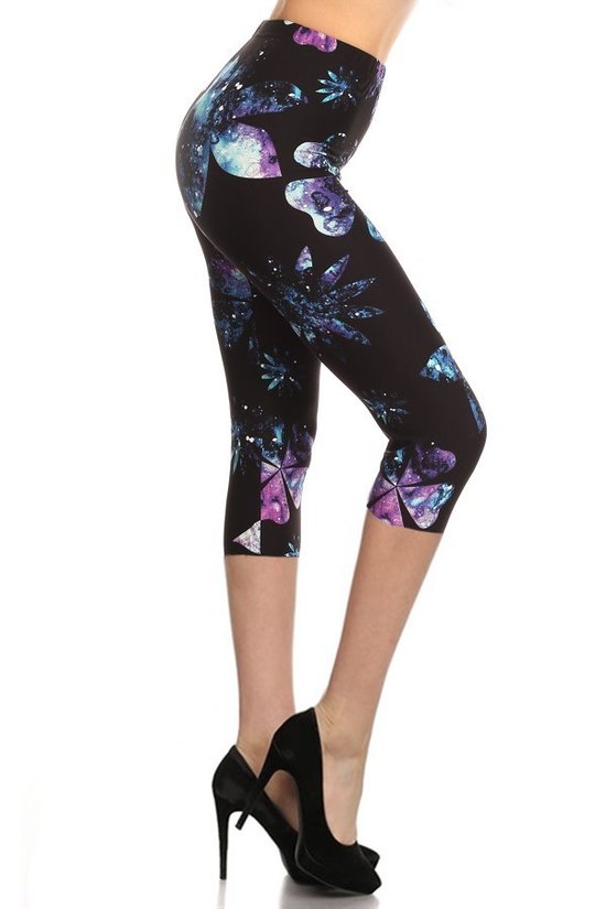 Galaxy Silhouette Printed Capri Leggings